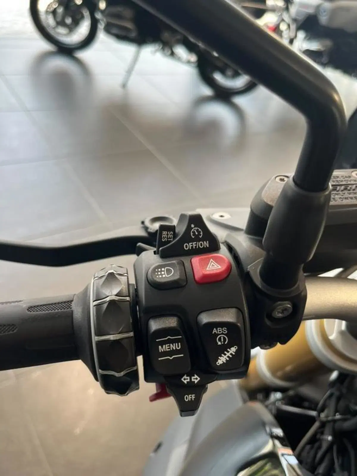 Bmw R 1250 R (2019 - 20) (4)