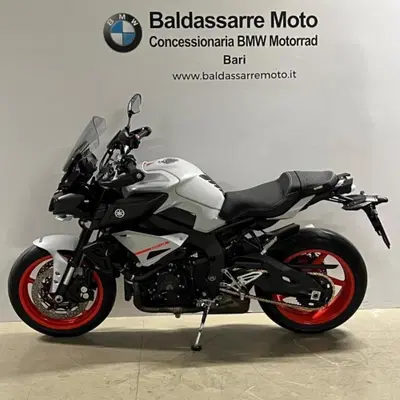Yamaha MT-10 (2017 - 20) usata