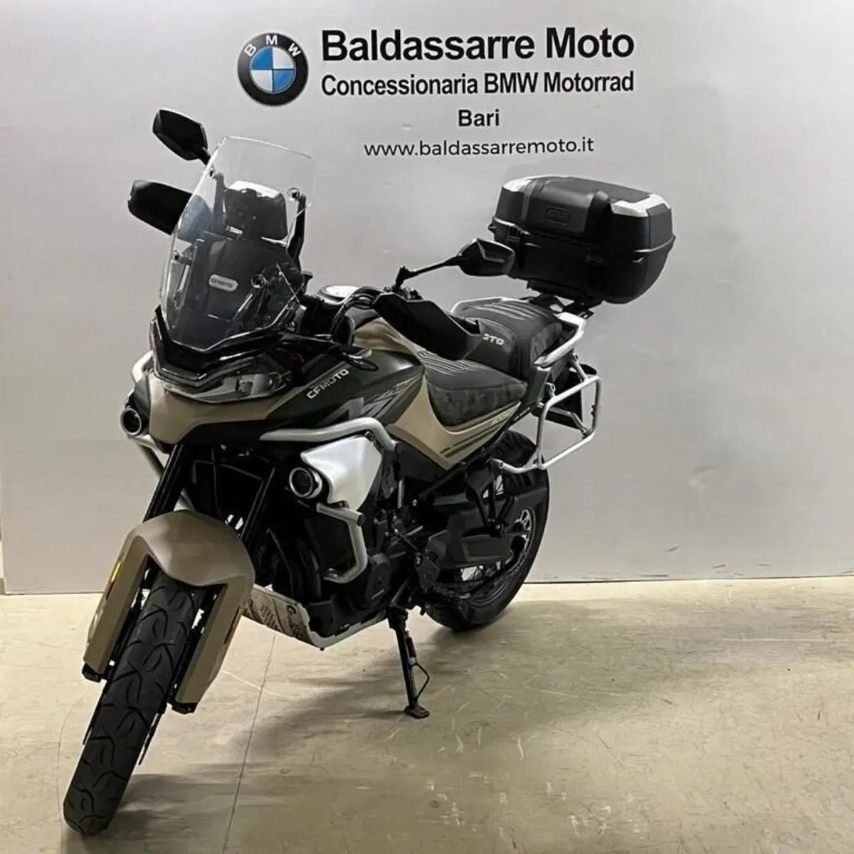 CFMOTO 800MT Touring (2022 - 26) (2)