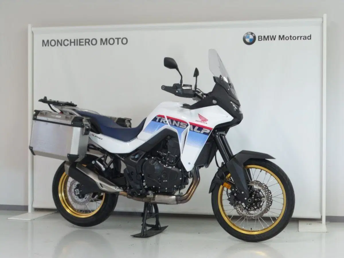 Honda Transalp XL750 (2025)