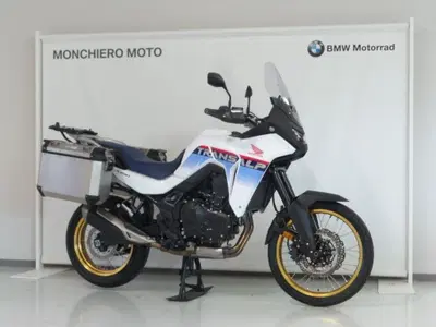 Honda Transalp XL750 (2025) usata