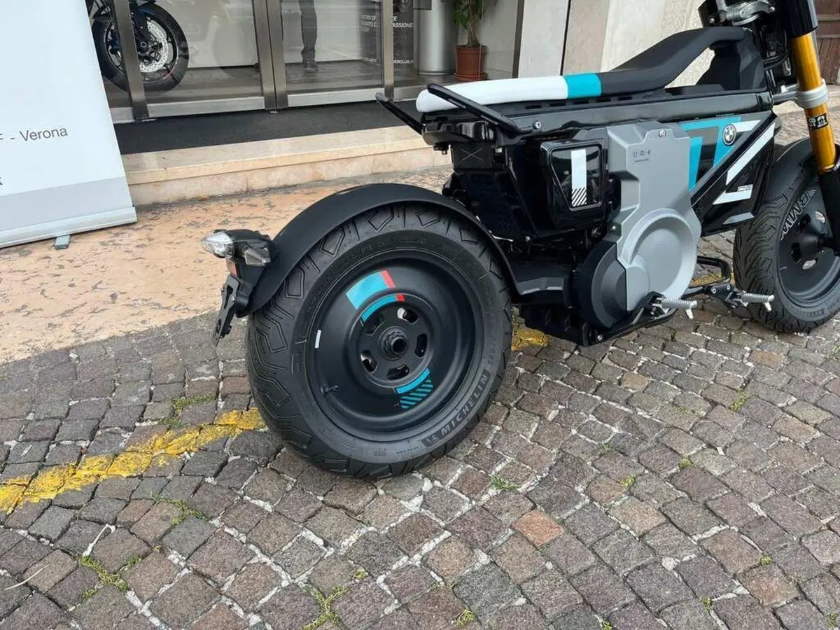 Bmw CE 02 AM (2024 - 26) (2)