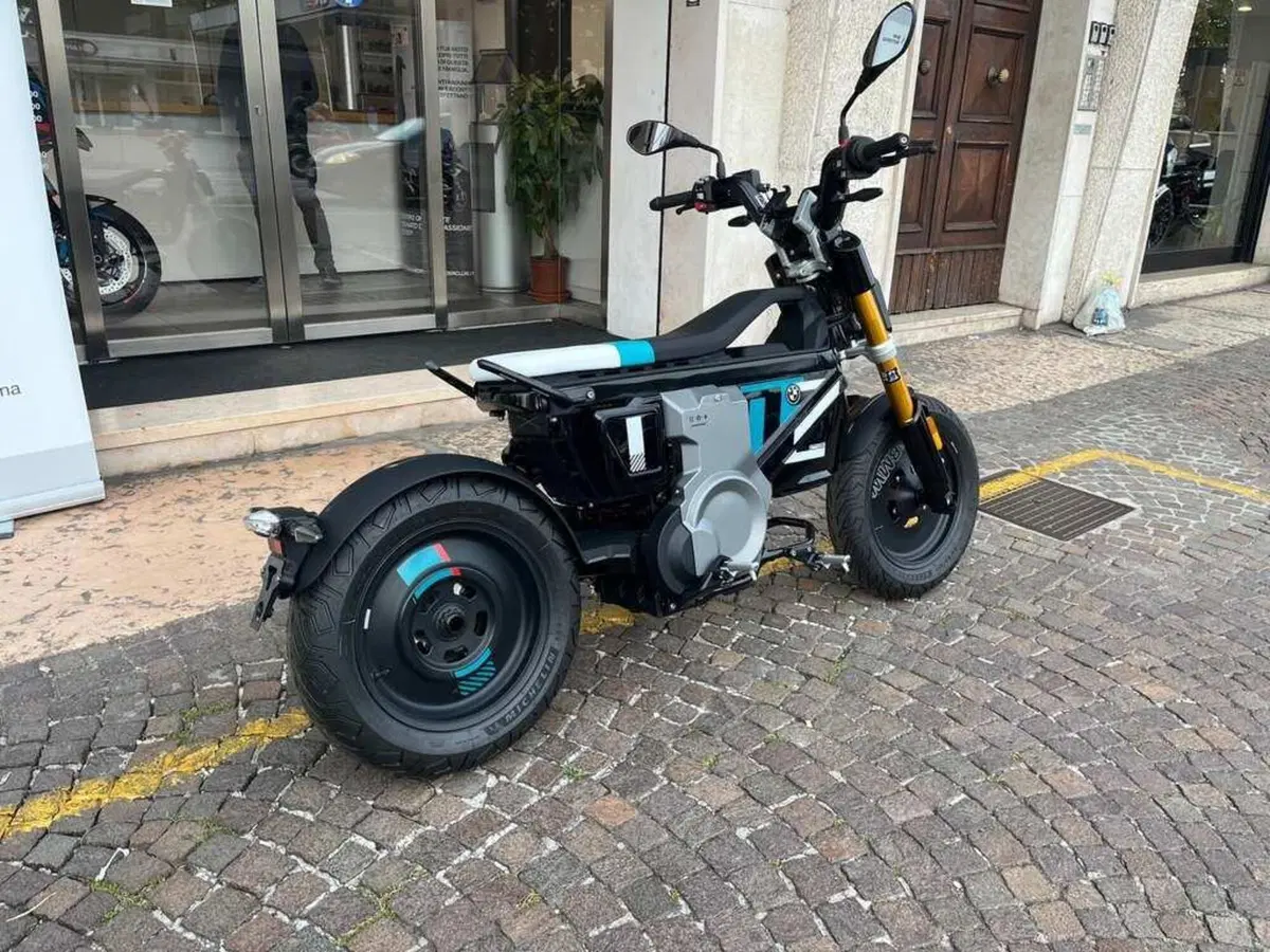 Bmw CE 02 AM (2024 - 26) (3)