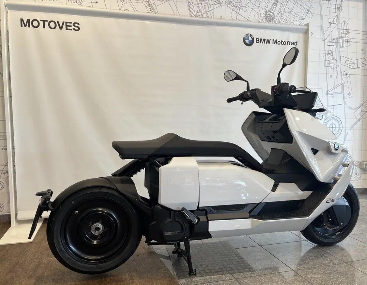Bmw CE 04 (2021 - 25) (2)