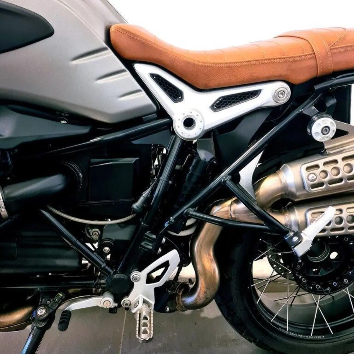 Bmw R nineT 1200 Scrambler (2016 - 20) (12)
