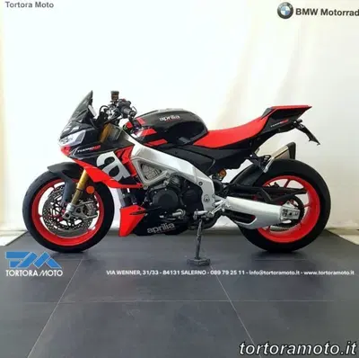 Aprilia Tuono V4 Factory (2021 - 24) usata
