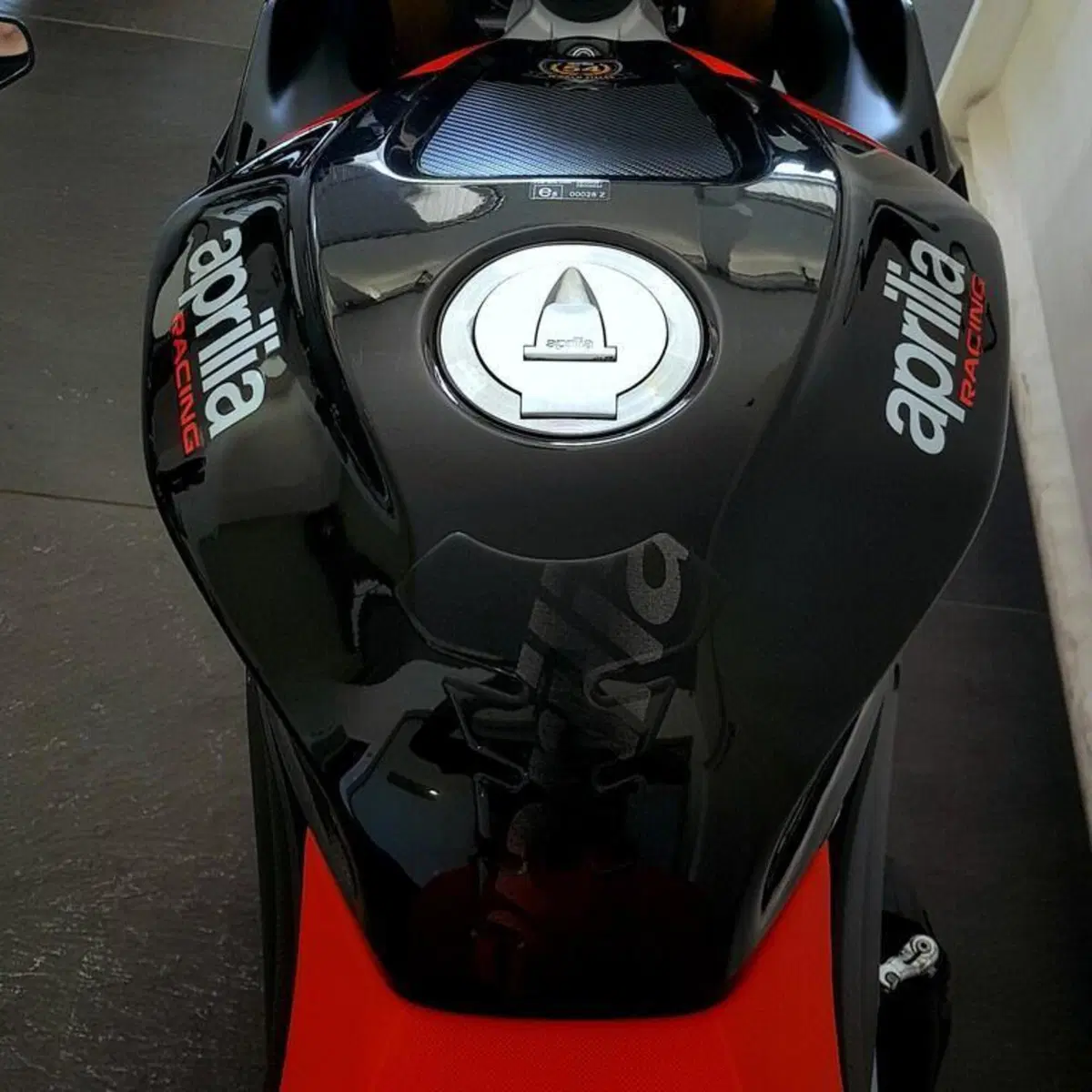 Aprilia Tuono V4 Factory (2021 - 24) (6)