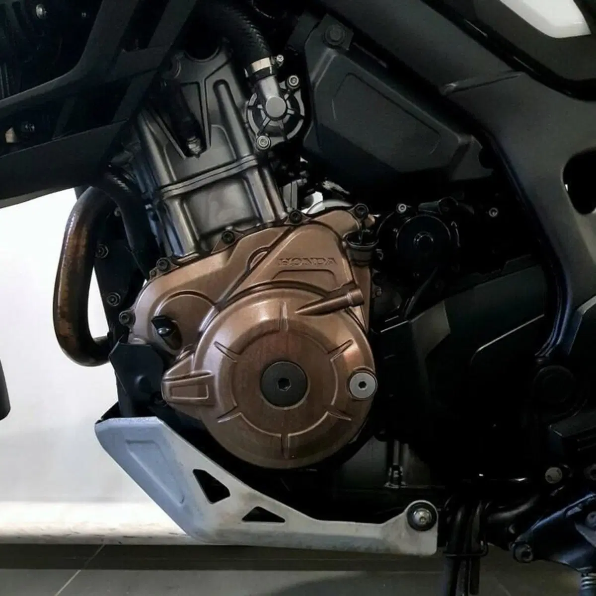 Honda Africa Twin CRF 1000L DCT (2018 - 19) (12)