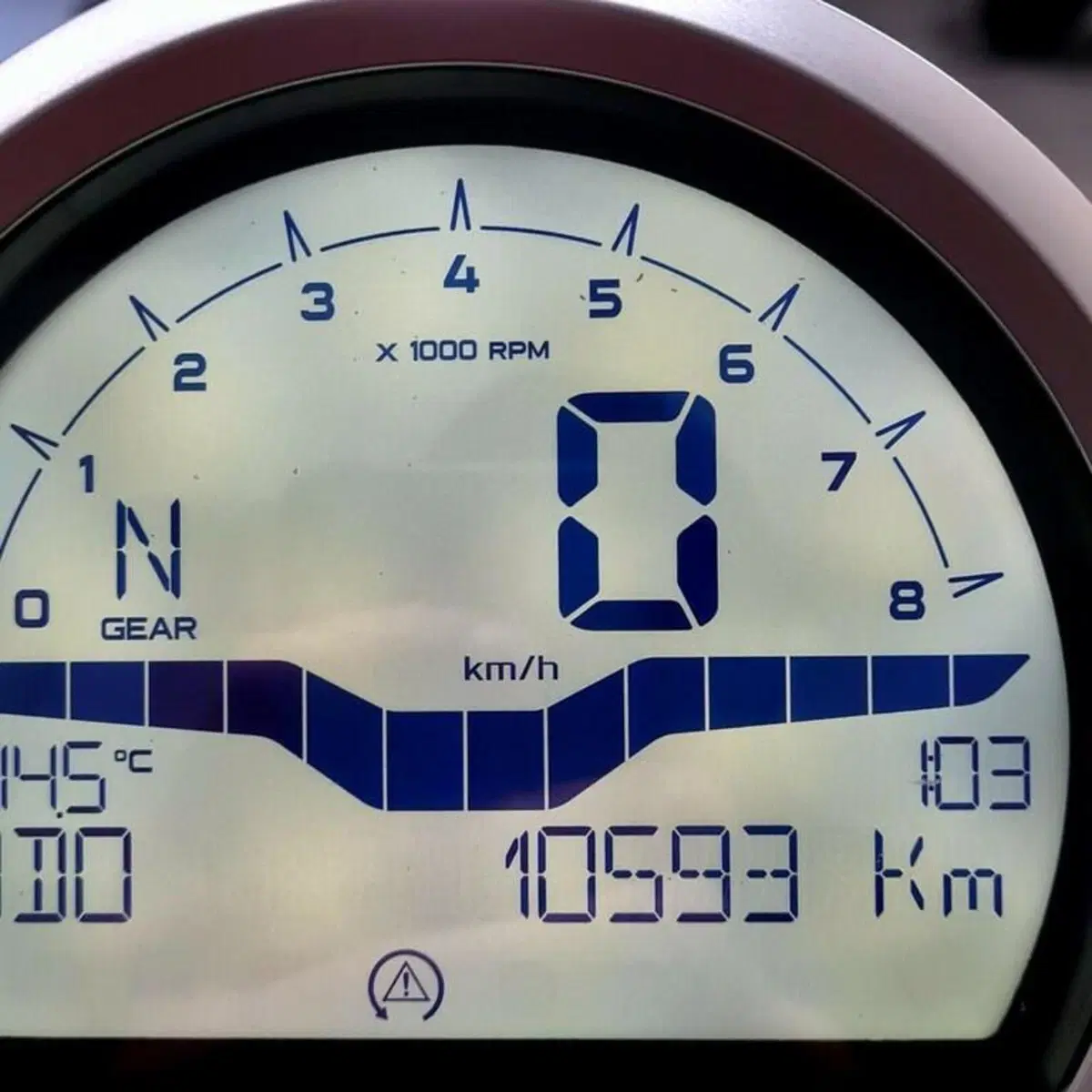 Moto Guzzi V7 Stone (2021 - 24) (5)