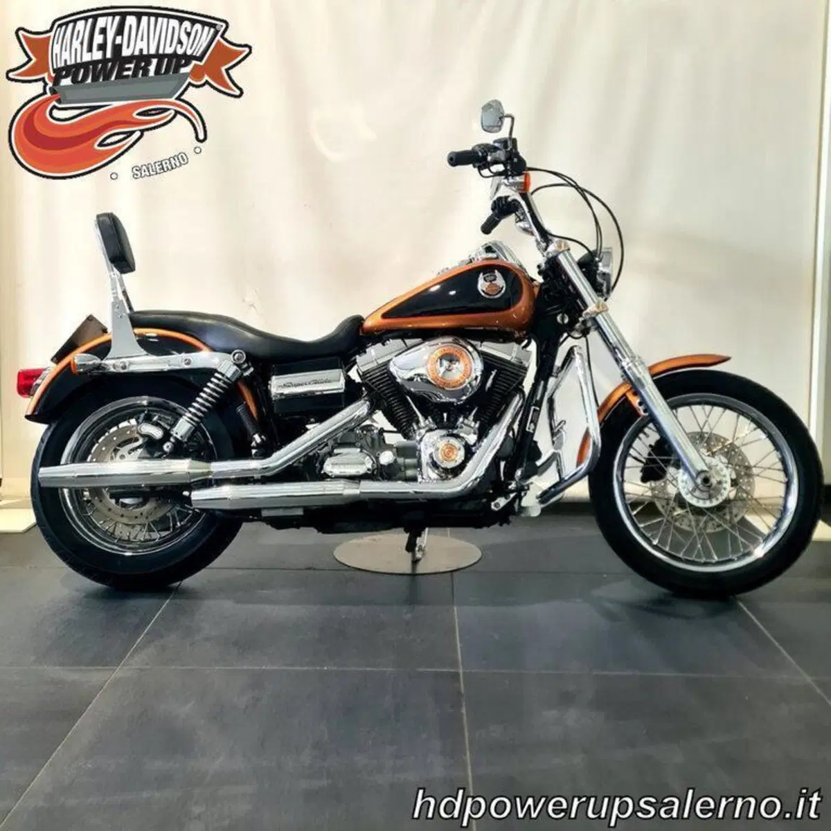 Harley-Davidson 1584 Super Glide Custom (2007) - FXDC (2)