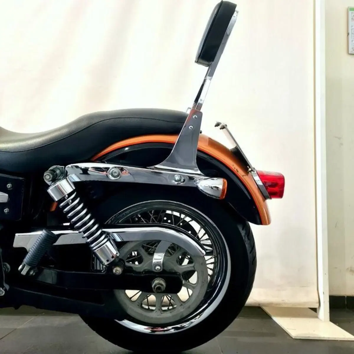 Harley-Davidson 1584 Super Glide Custom (2007) - FXDC (15)