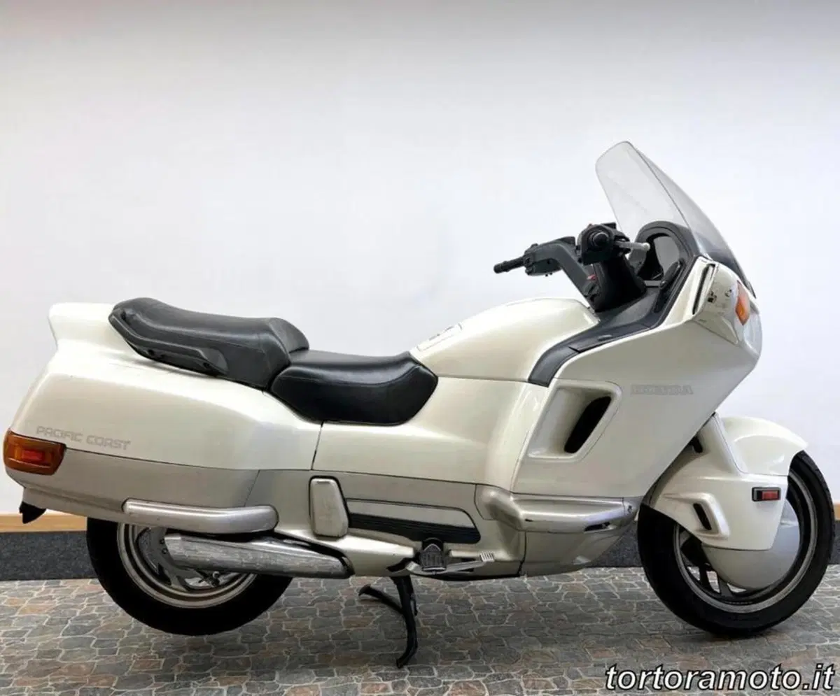 Honda VFR 750 F (1988 - 89) (2)