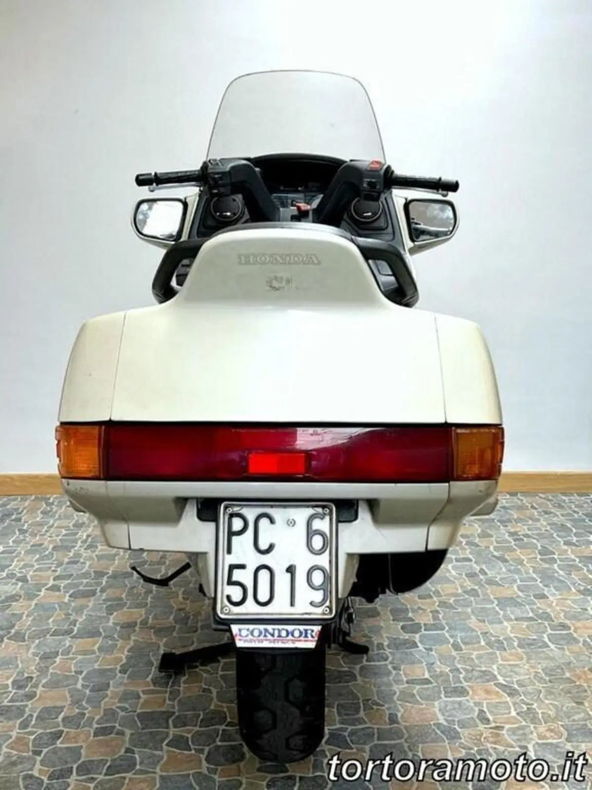 Honda VFR 750 F (1988 - 89) (4)