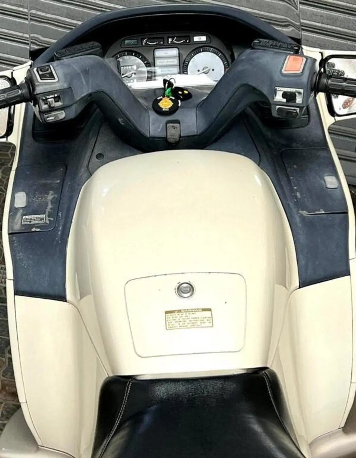 Honda VFR 750 F (1988 - 89) (5)