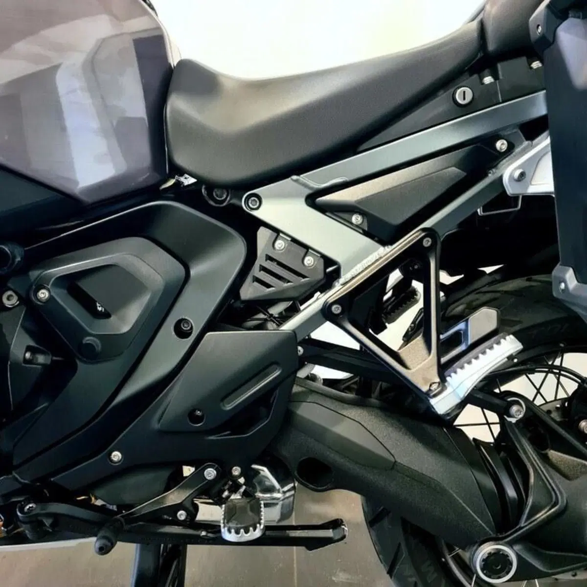 Bmw R 1300 GS Adventure Triple Black (2025 - 26) (11)