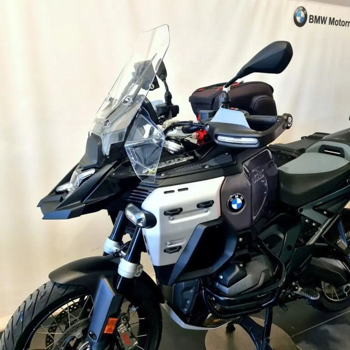 Bmw R 1300 GS Adventure Triple Black (2025 - 26) (8)