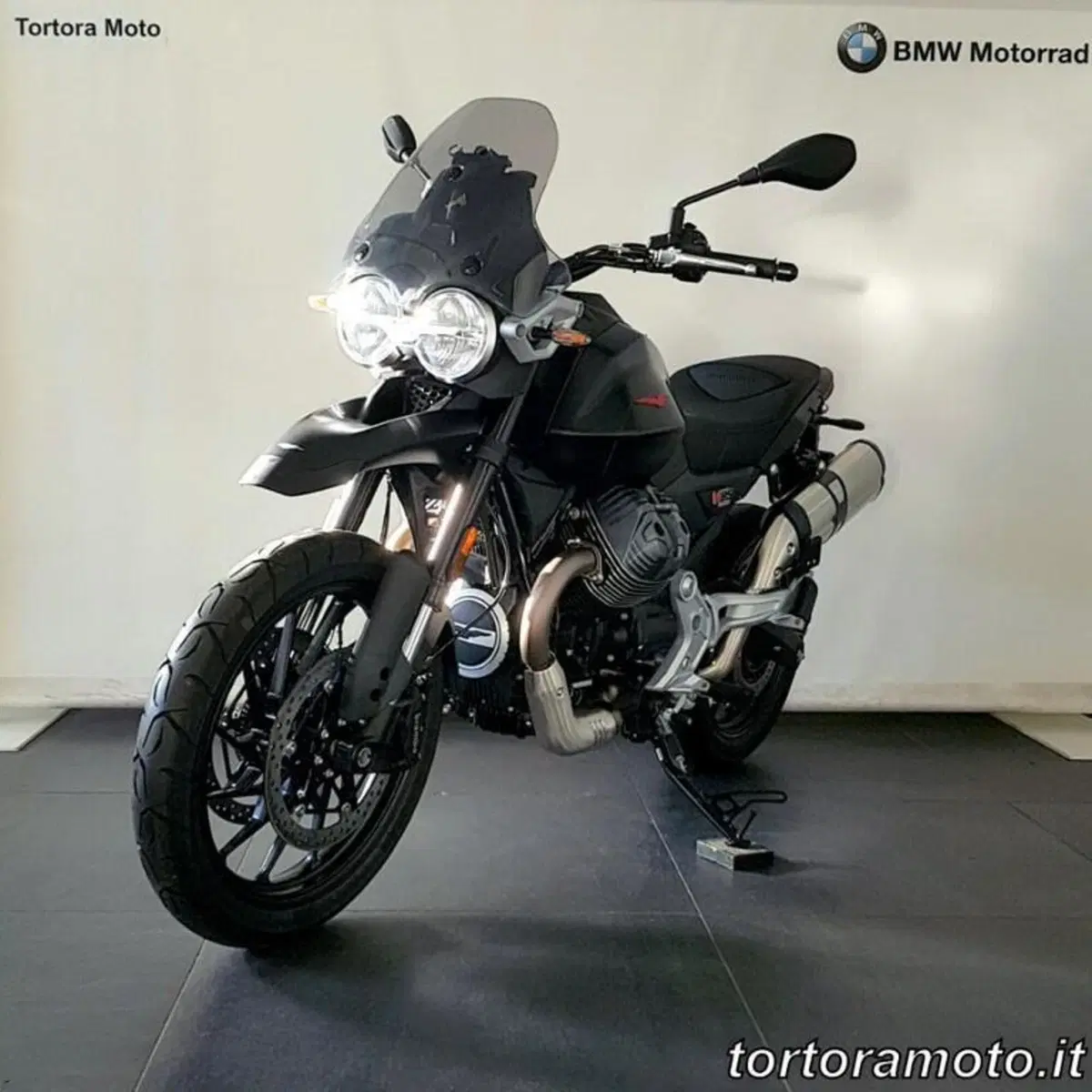 Moto Guzzi V85 Strada (2024 - 26) (3)