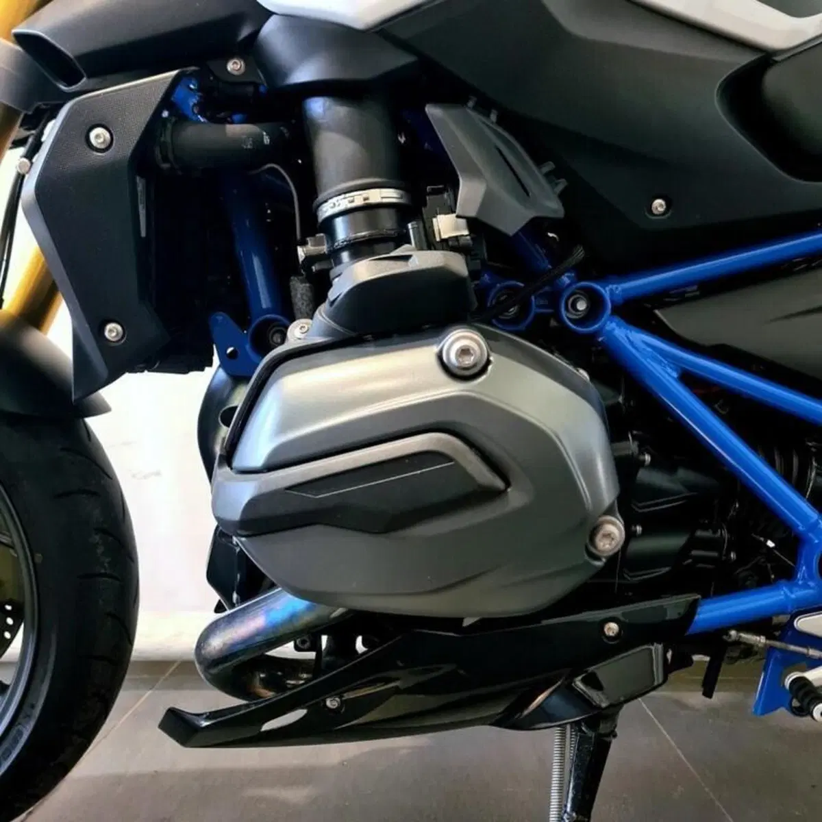 Bmw R 1200 R (2017 - 18) (10)