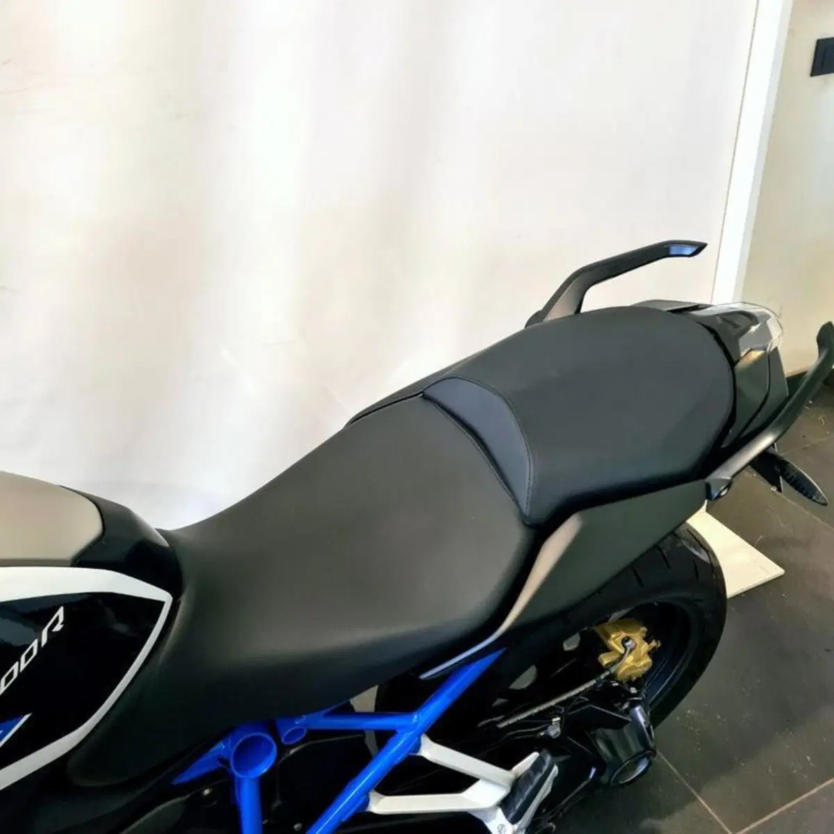 Bmw R 1200 R (2017 - 18) (12)