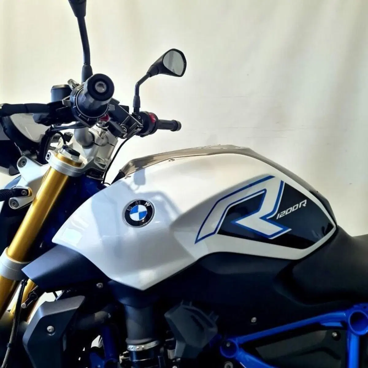 Bmw R 1200 R (2017 - 18) (9)
