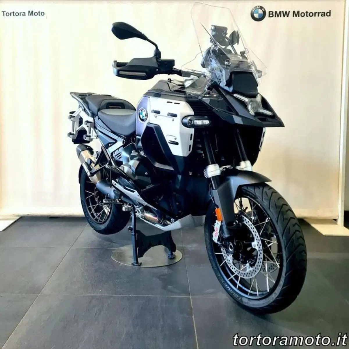 Bmw R 1300 GS Adventure Triple Black (2025 - 26) (4)