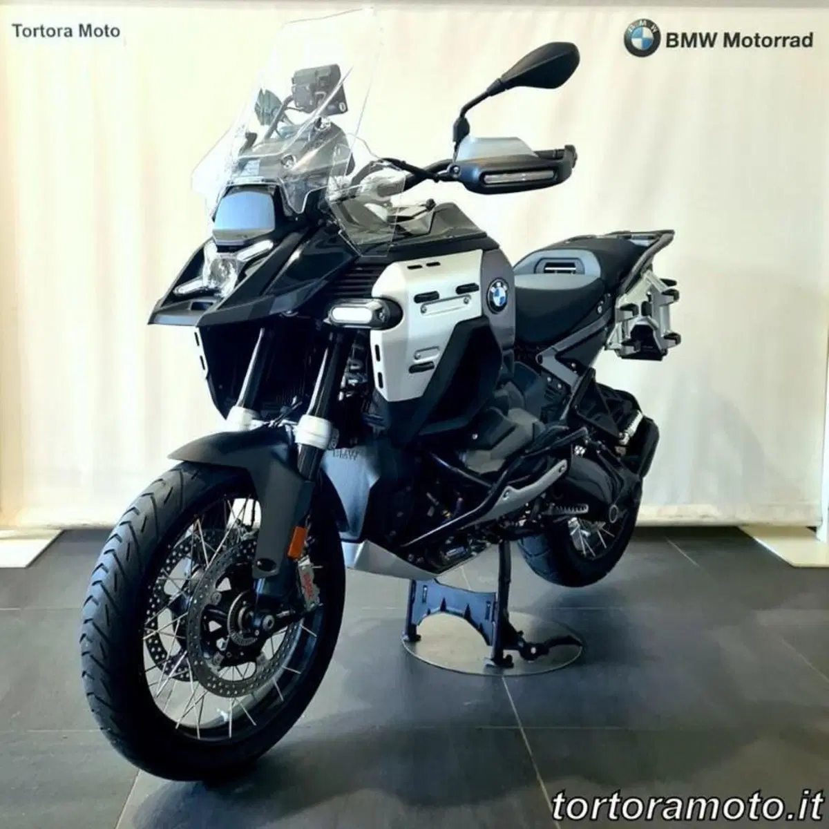 Bmw R 1300 GS Adventure Triple Black (2025 - 26) (3)