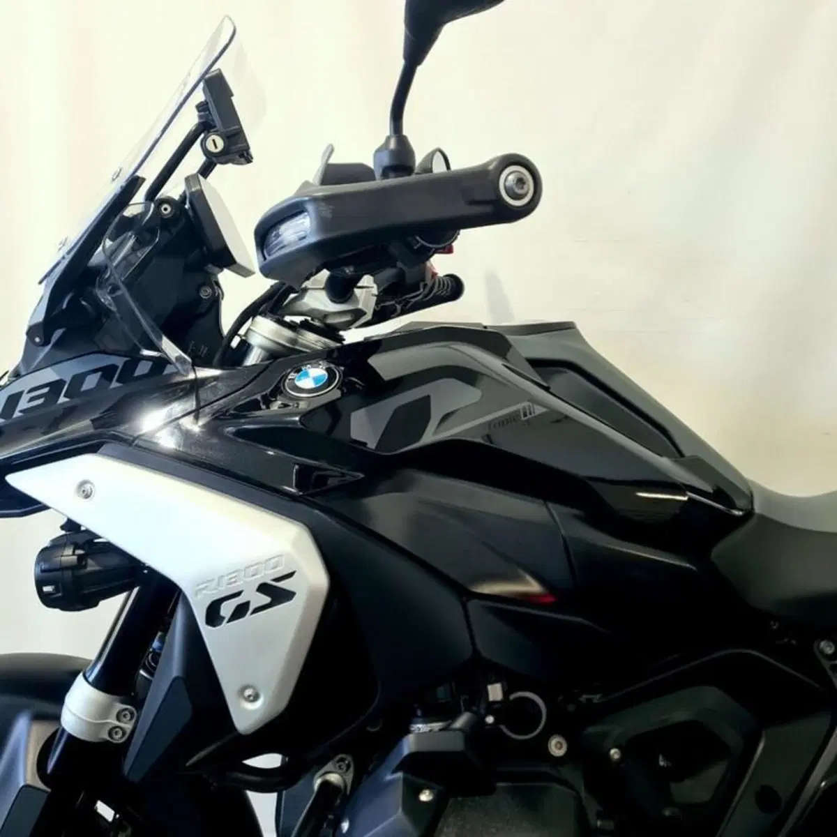 Bmw R 1300 GS Triple Black (2023 - 26) (9)