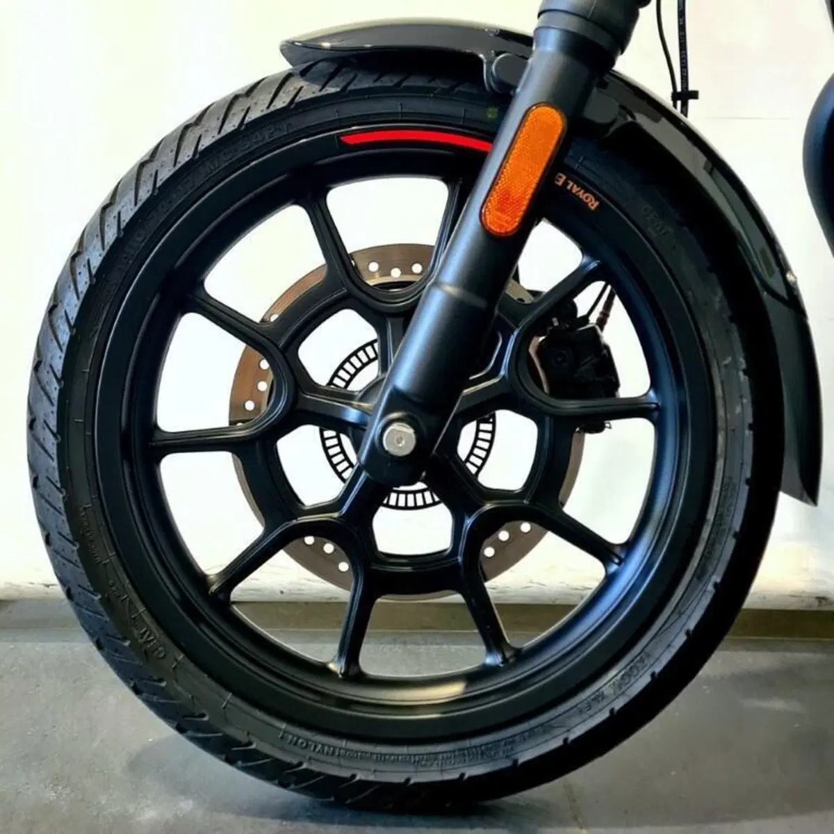 Royal Enfield HNTR 350 (2022 - 26) (7)