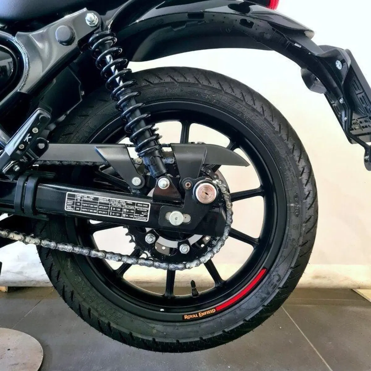 Royal Enfield HNTR 350 (2022 - 26) (14)