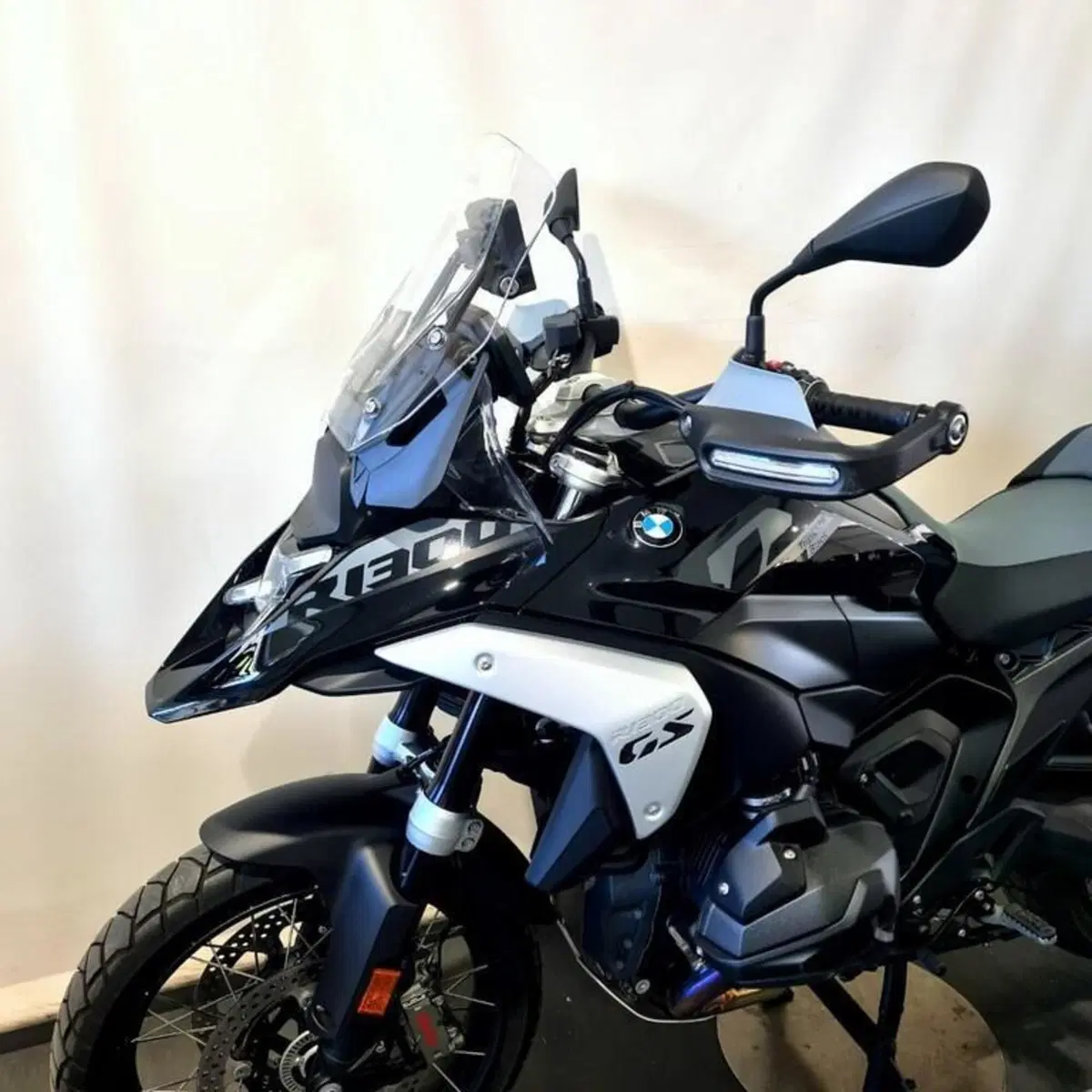 Bmw R 1300 GS Triple Black (2023 - 26) (8)