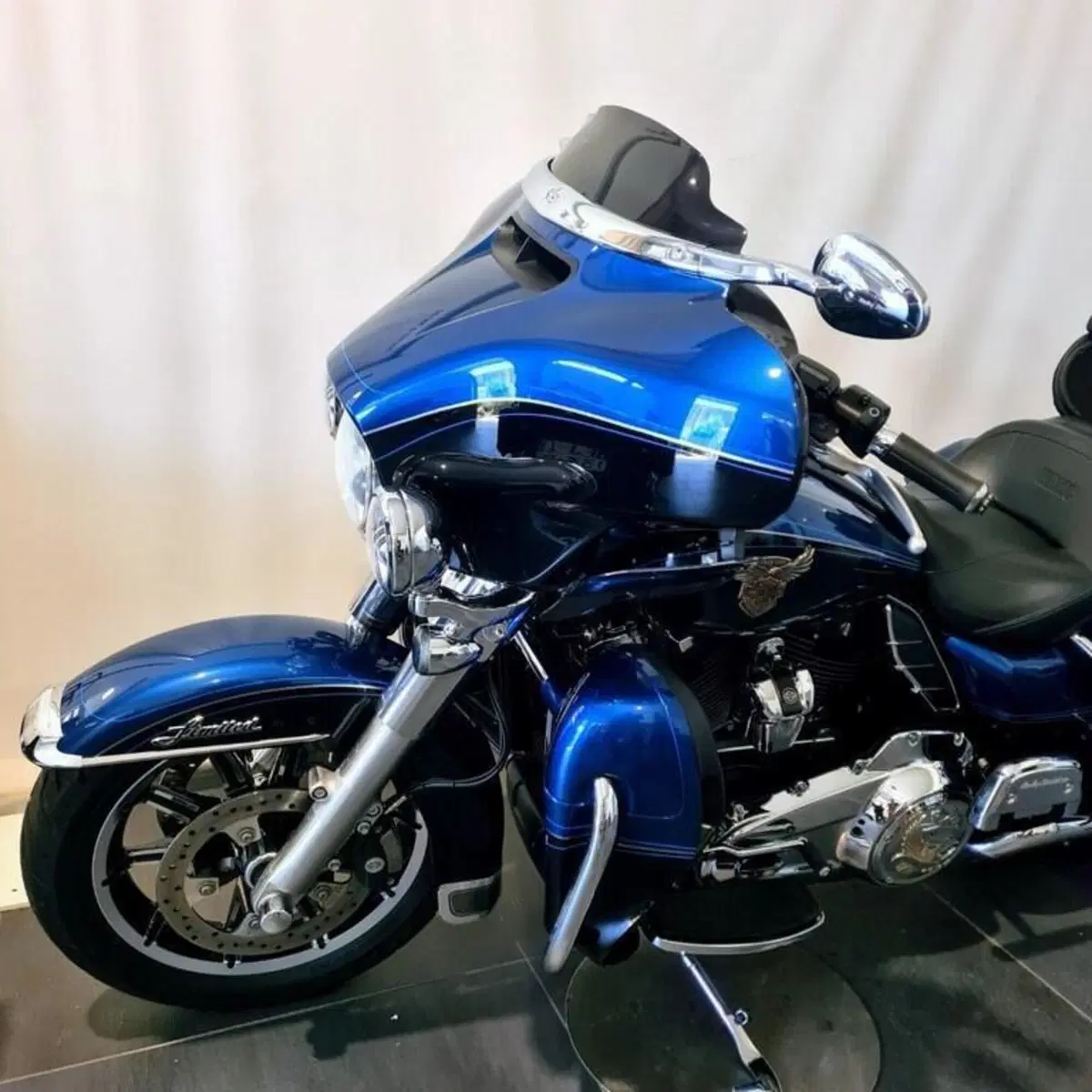 Harley-Davidson 107 Electra Glide Ultra Limited (2017 - 18) - FLHTK (8)