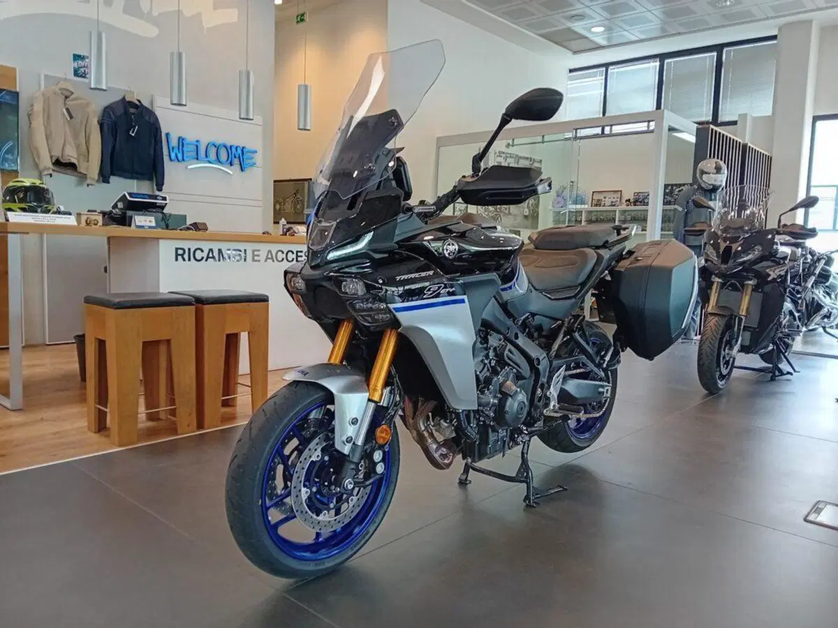 Yamaha Tracer 9 GT Y-AMT (2025 - 26) (2)