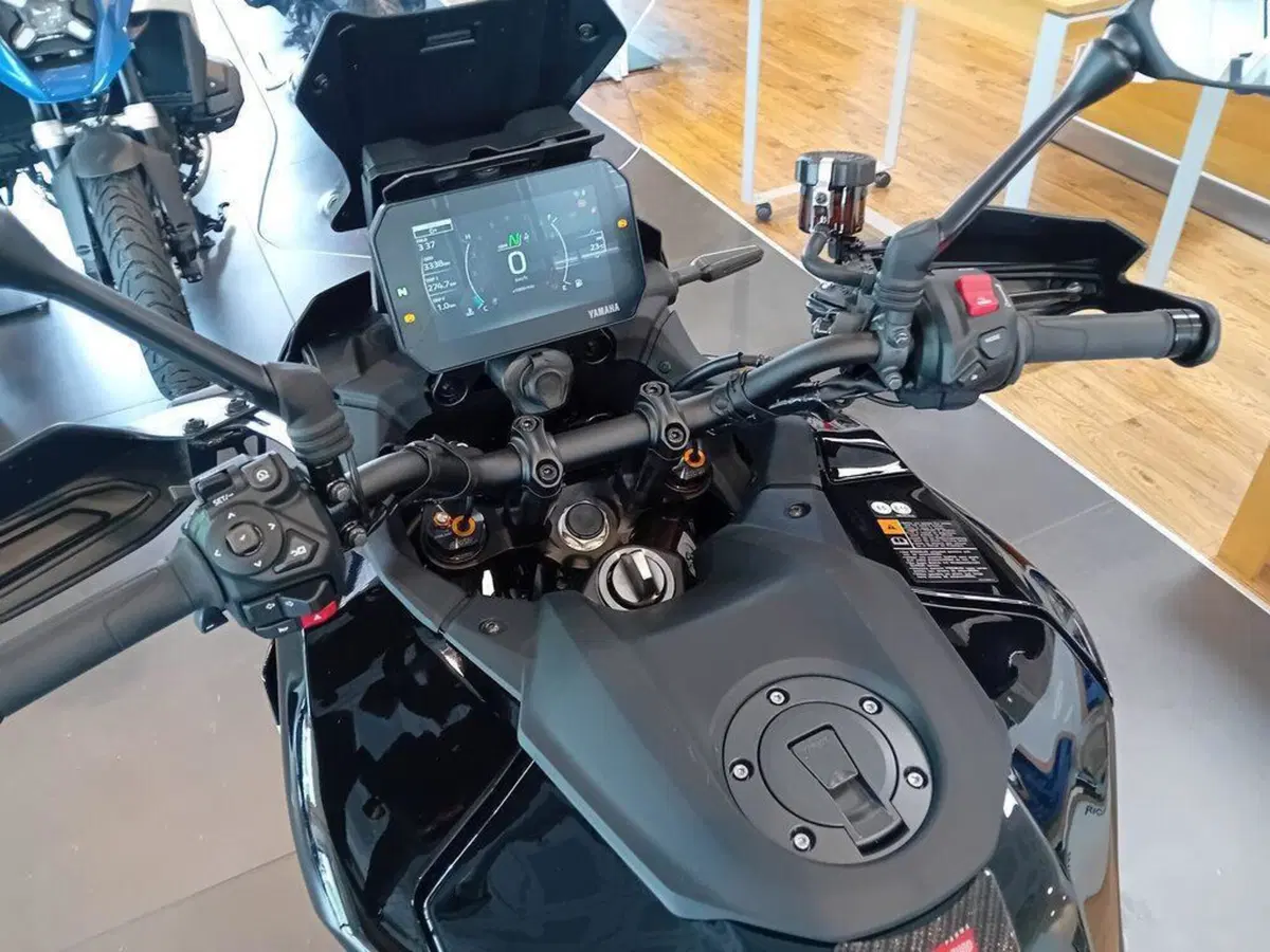 Yamaha Tracer 9 GT Y-AMT (2025 - 26) (7)