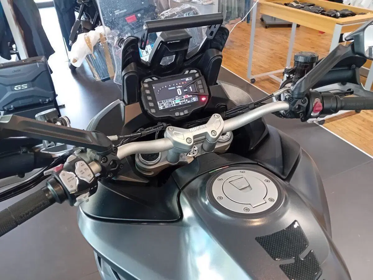 Ducati Multistrada 1200 S D-air (2017 - 18) (7)