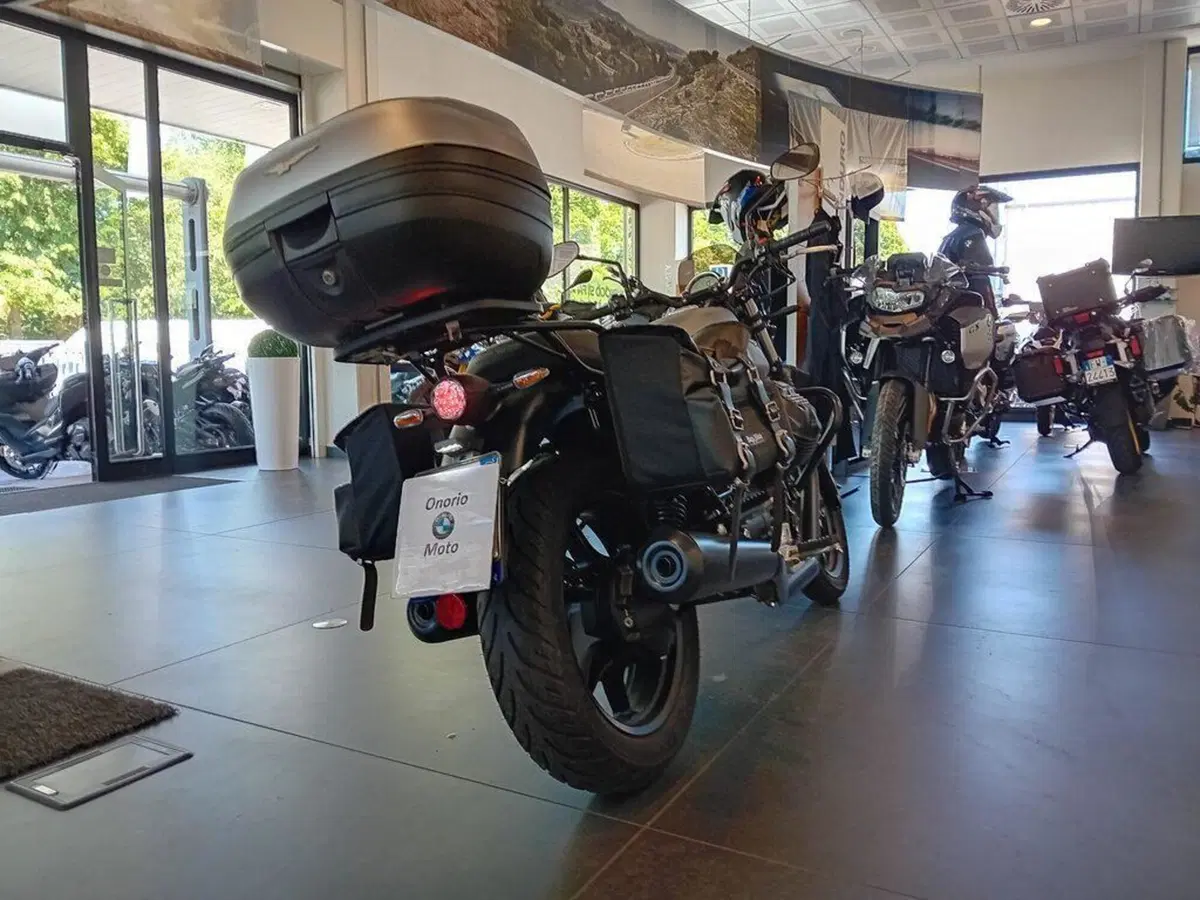 Moto Guzzi V7 Stone (2021 - 24) (5)