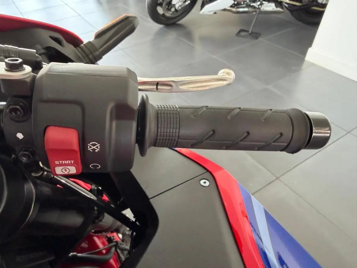 Honda CBR 600 RR (2024 - 26) (2)