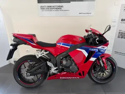 Honda CBR 600 RR (2024 - 26) usata