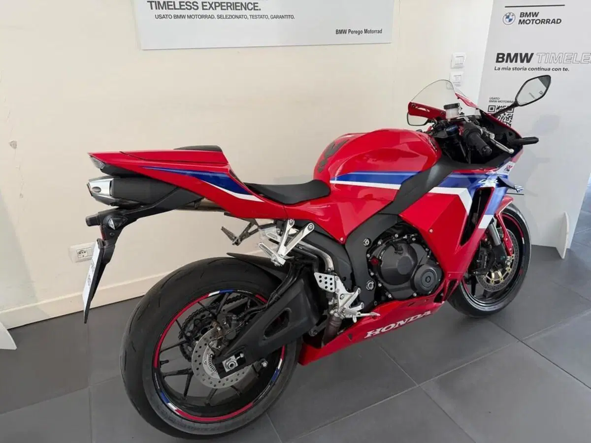 Honda CBR 600 RR (2024 - 26) (7)