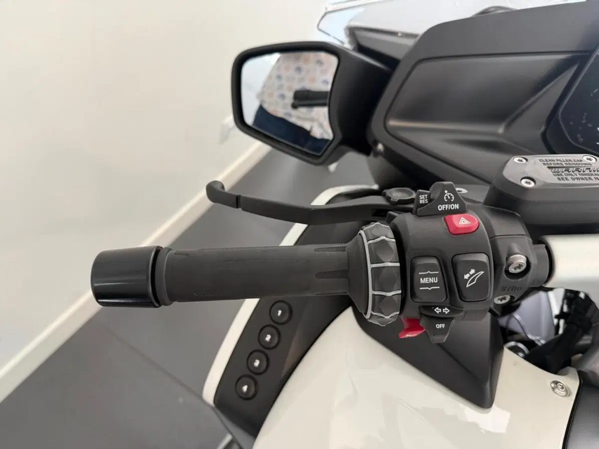 Bmw R 1250 RT (2021 - 25) (3)
