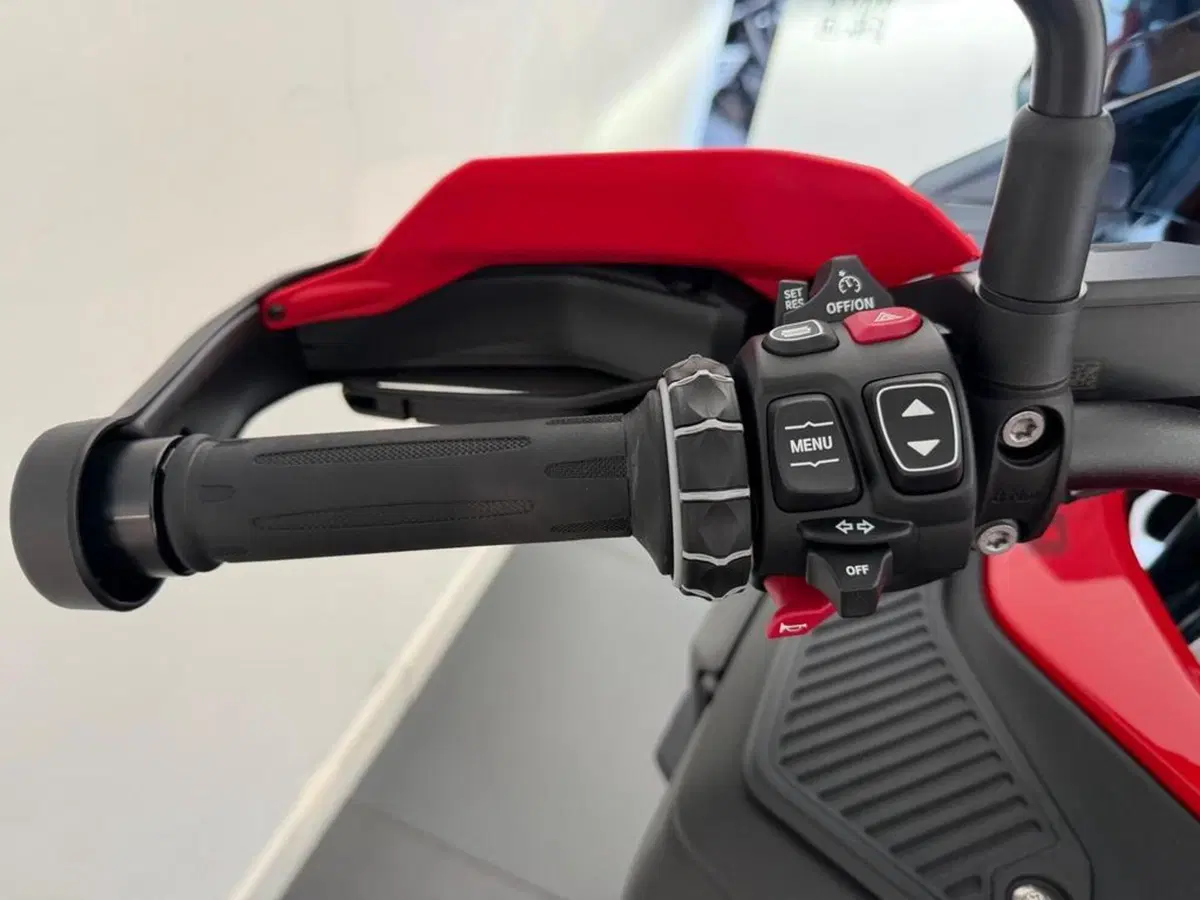 Bmw R 1300 GS Adventure (2025 - 26) (3)