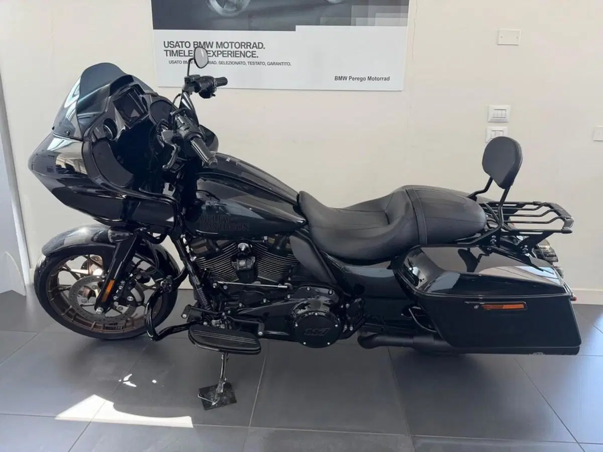 Harley-Davidson Road Glide ST (2022 - 23) (4)