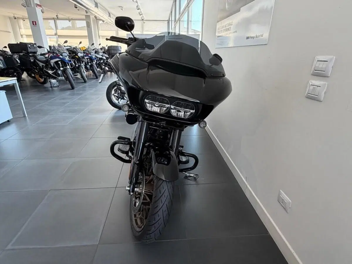 Harley-Davidson Road Glide ST (2022 - 23) (6)