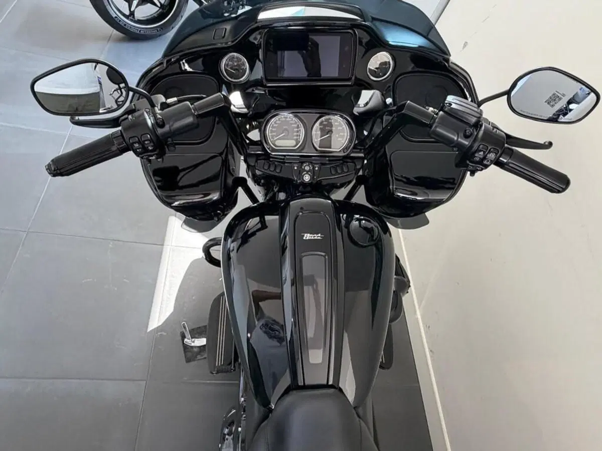 Harley-Davidson Road Glide ST (2022 - 23) (5)