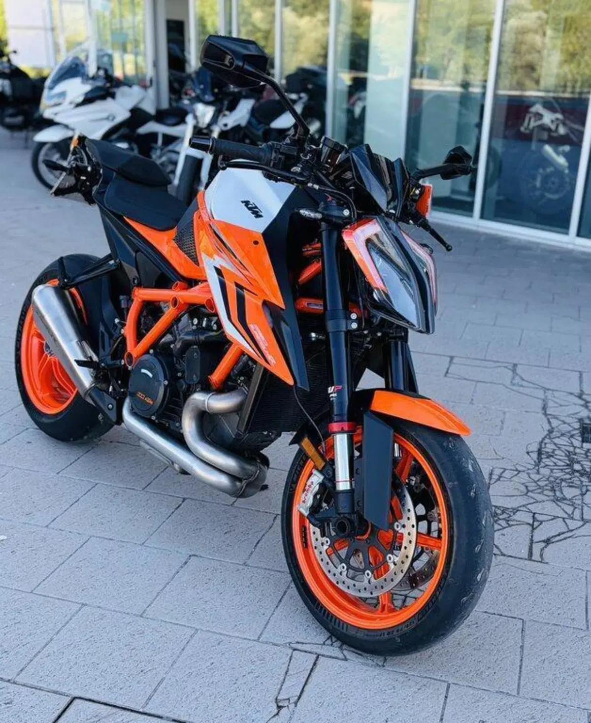 KTM 1290 Super Duke R (2021) (3)