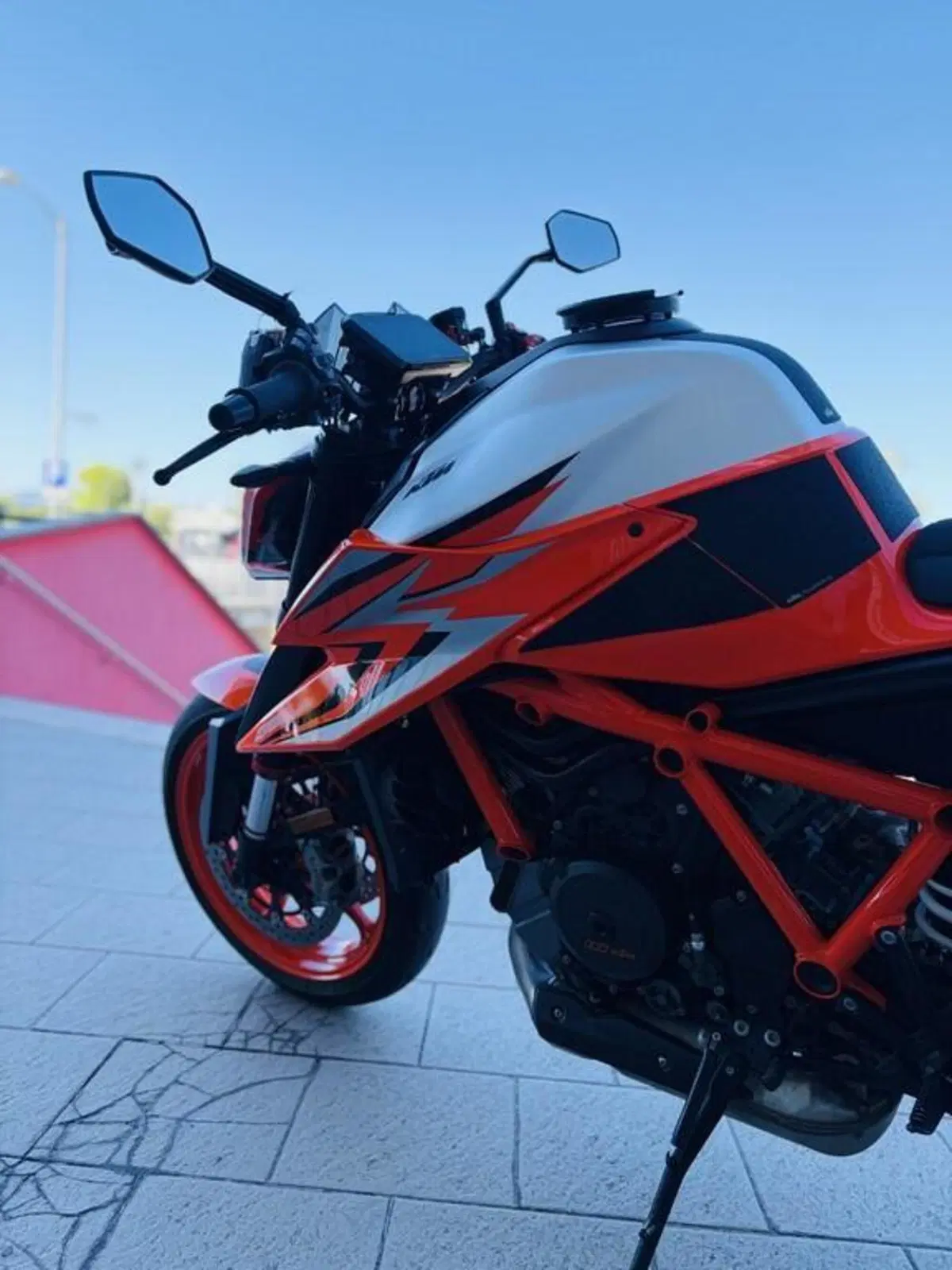 KTM 1290 Super Duke R (2021) (7)