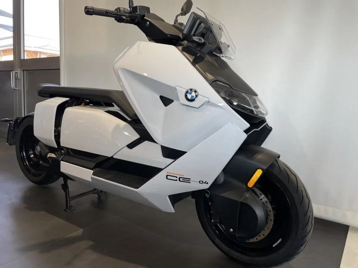 Bmw CE 04 (2021 - 25) (11)