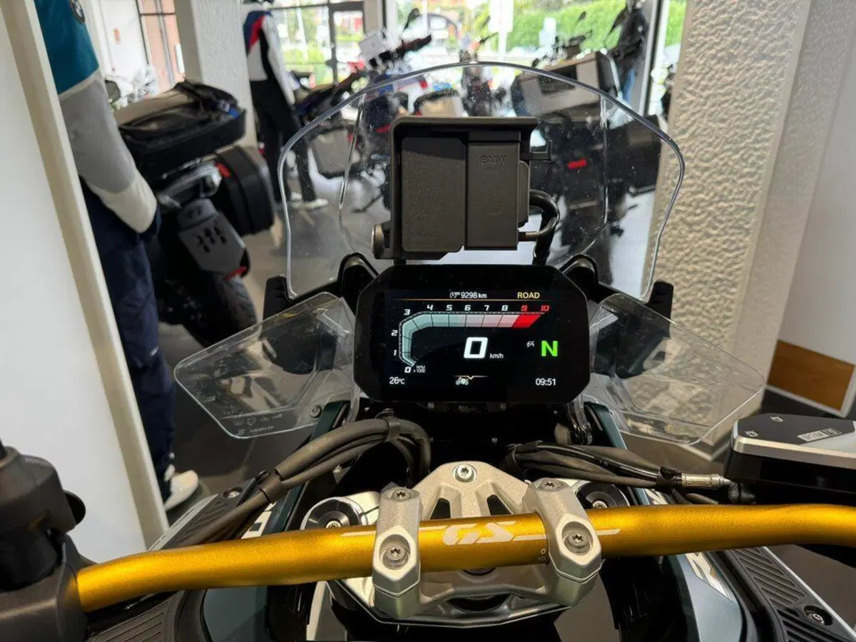Bmw R 1300 GS Adventure (2025 - 26) (7)