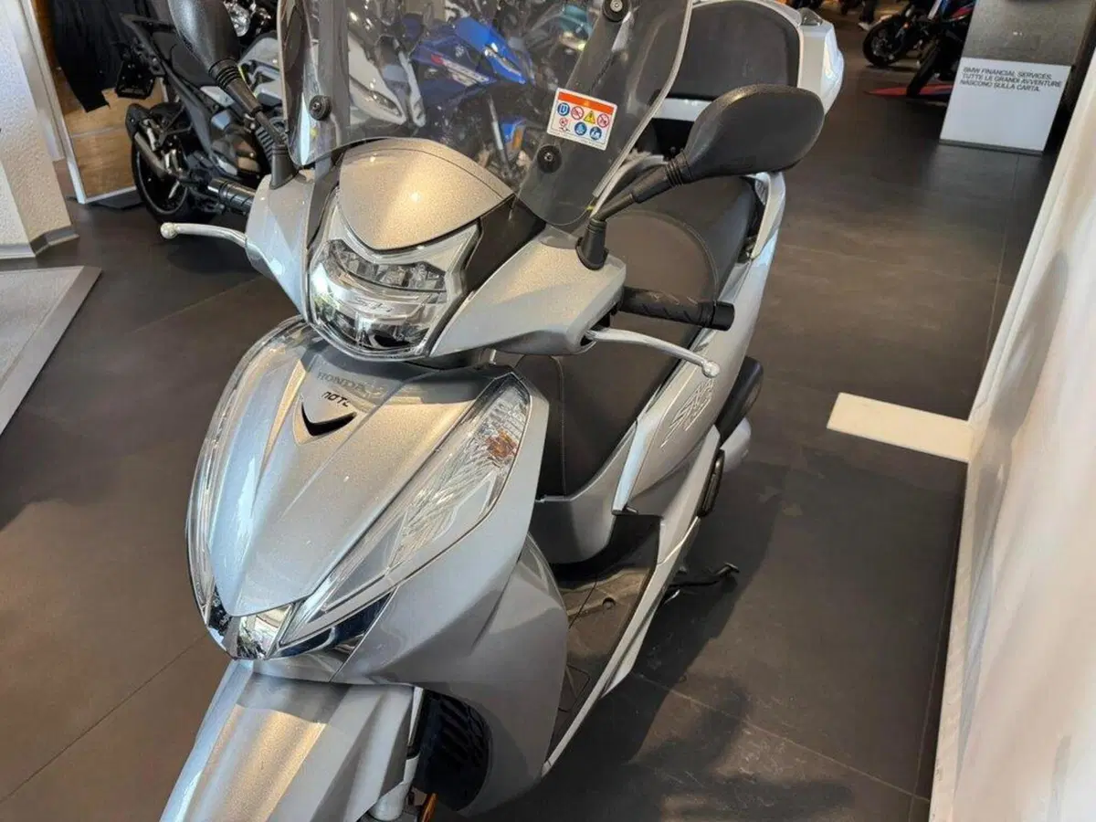 Honda SH 300 i ABS (2016 - 20) (5)