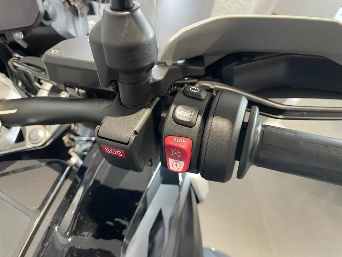 Bmw R 1300 GS (2023 - 26) (9)