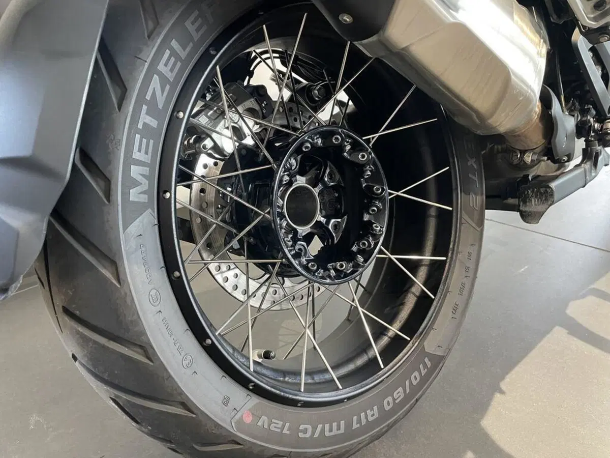 Bmw R 1300 GS (2023 - 26) (2)